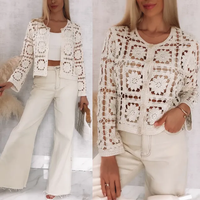 Bawełniany ażurowy sweter zapinany na guziki ONE SIZE ecru - R905