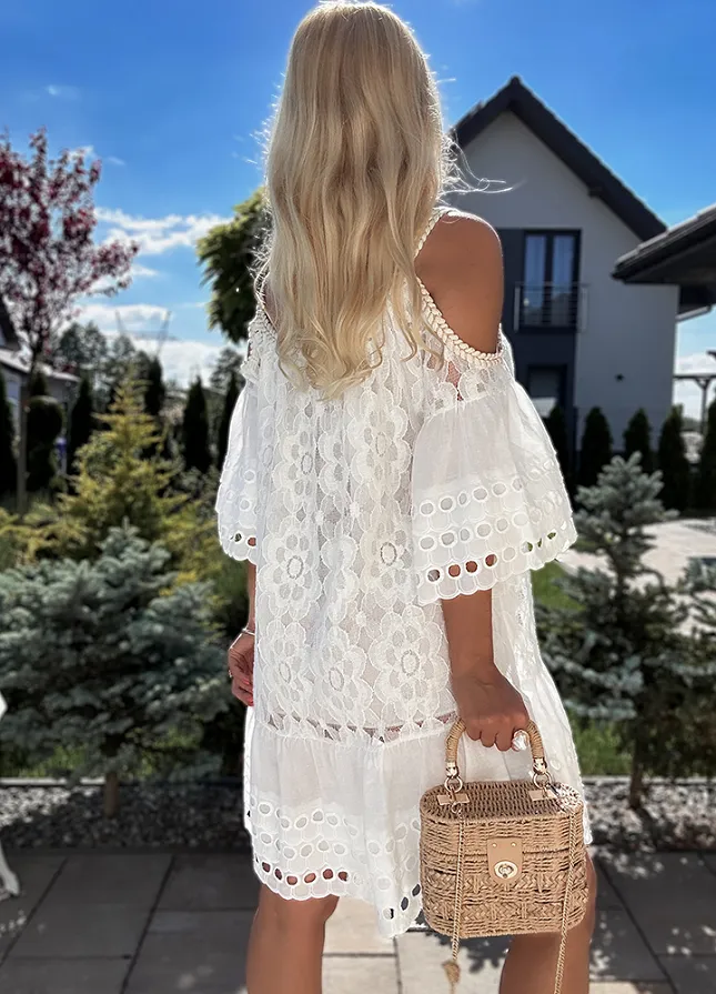 Koronkowa biała sukienka BOHO z plecionym złotym wykończeniem ONE SIZE - N314