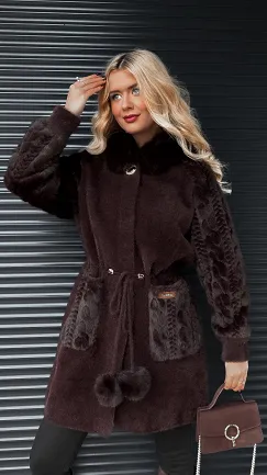 Czekoladowy wełniany płaszcz ALPAKA z kapturem i futerkiem ONE SIZE - R118A
