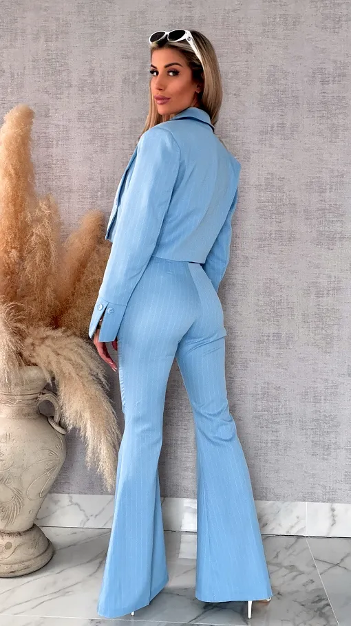 Elegancki niebieski komplet w paski 3w1 żakiet + kamizelka + spodnie - R490C