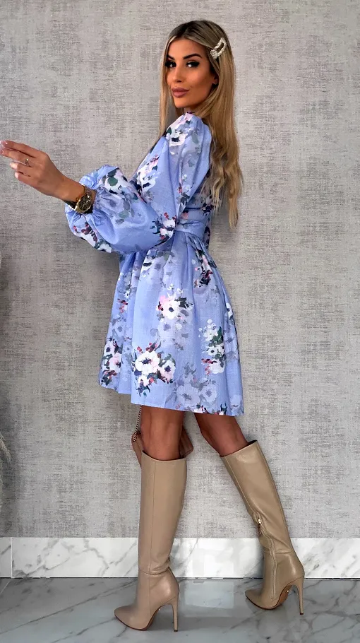 Piękna niebieska sukienka w kwiaty LEN - R480