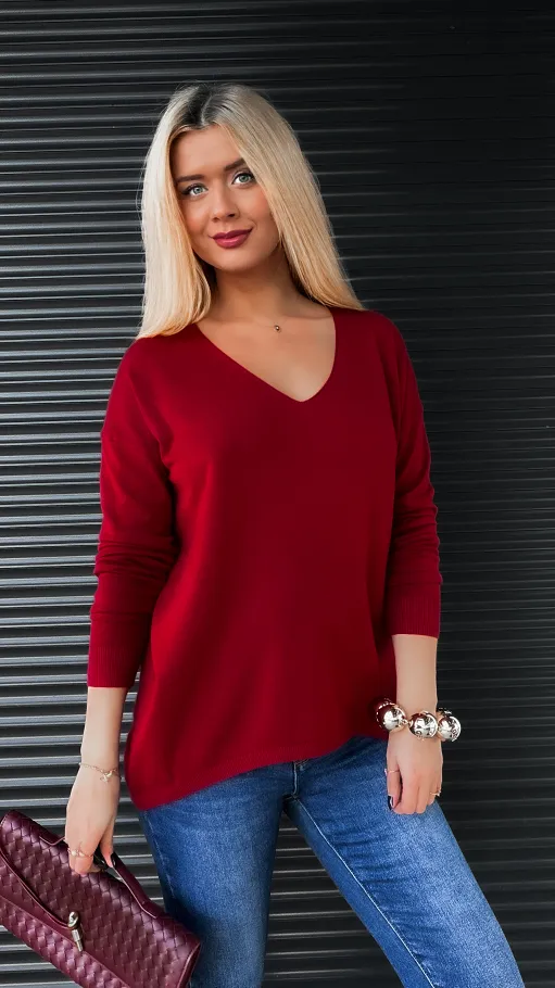 Lekki dzianinowy sweter w serek BORDO one size - R313