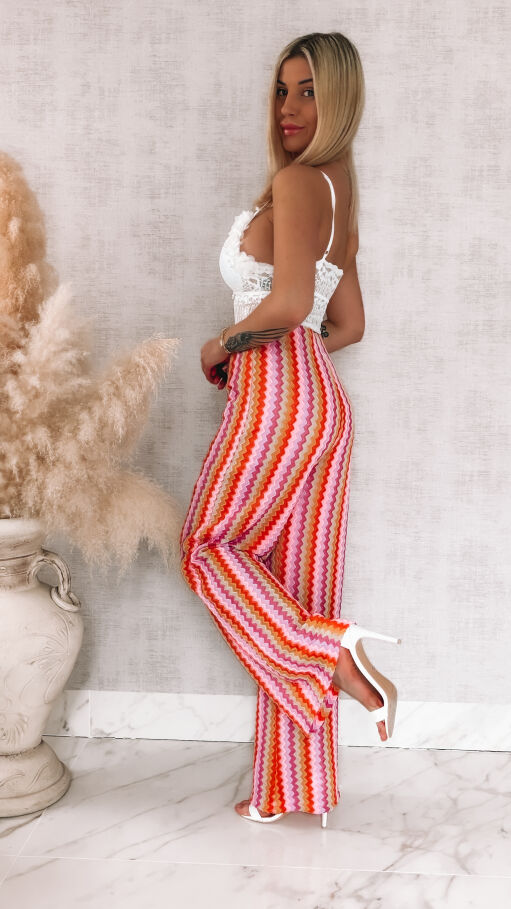 Luźne wiosenno-letnie spodnie w kolorowe paski ONE SIZE - R884