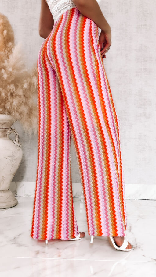 Luźne wiosenno-letnie spodnie w kolorowe paski ONE SIZE - R884