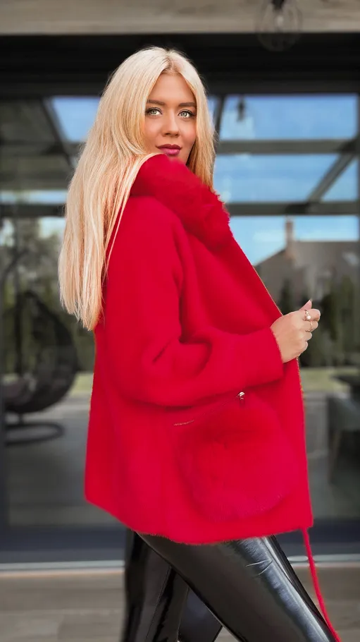 Czerwona ALPAKA z futerkiem i kapturem ONE SIZE - R141