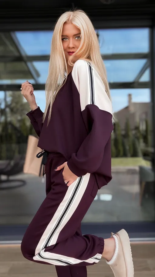 Śliwkowy komplet dresowy z paskami ONE SIZE - R139