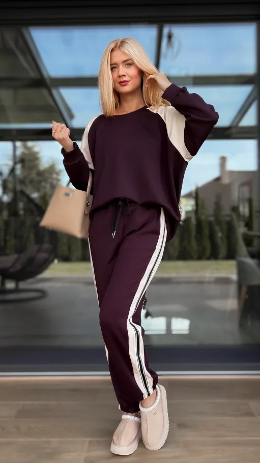 Śliwkowy komplet dresowy z paskami ONE SIZE - R139