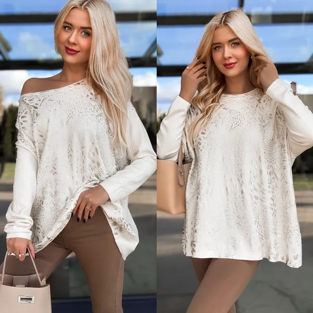 Luźny dzianinowy sweter ze złotą panterką w kolorze ECRU - R171