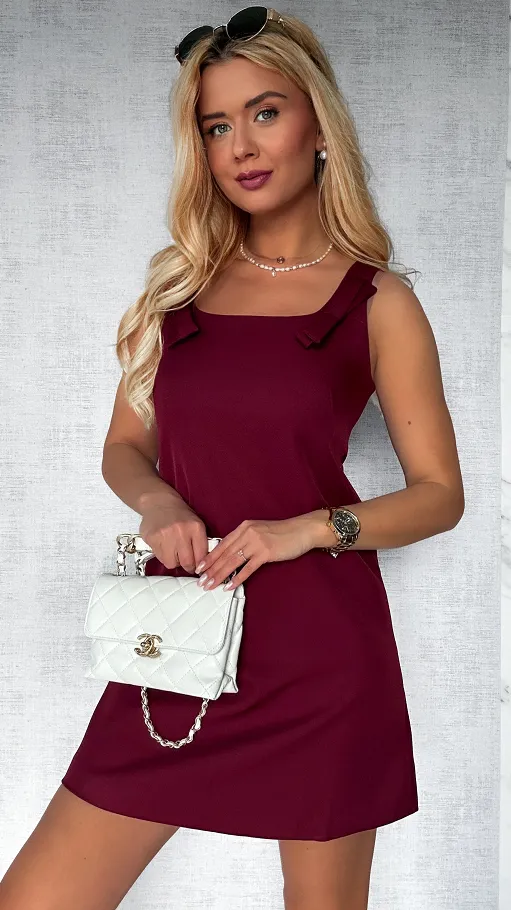 Klasyczna elegancka sukienka dzwonek BORDO - P543