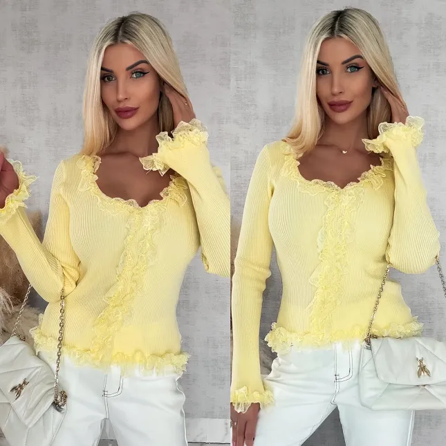 Modna dzianinowa bluzka z koronką i dzwonami ONE SIZE żółta - R442B