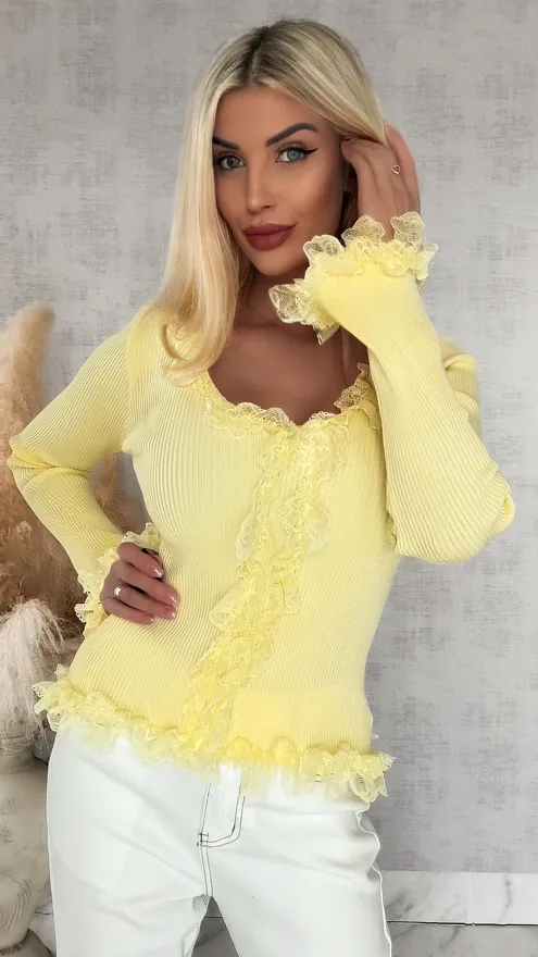Modna dzianinowa bluzka z koronką i dzwonami ONE SIZE żółta - R442B