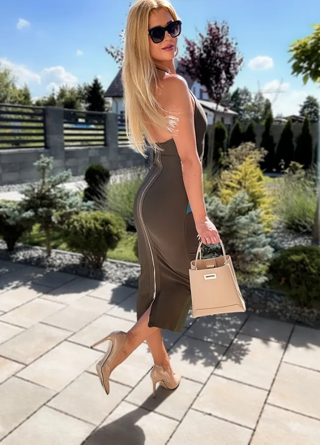 Bandażowa midi sukienka w modnym połączeniu kolorystycznym - M069