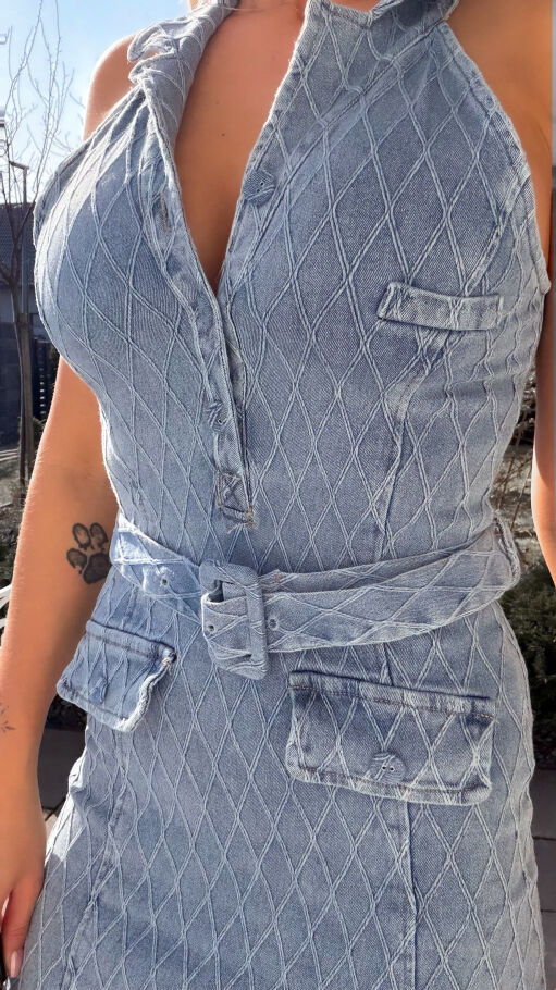 Mega elastyczna jeansowa sukienka na ramiączkach BLUE JEANS - R781