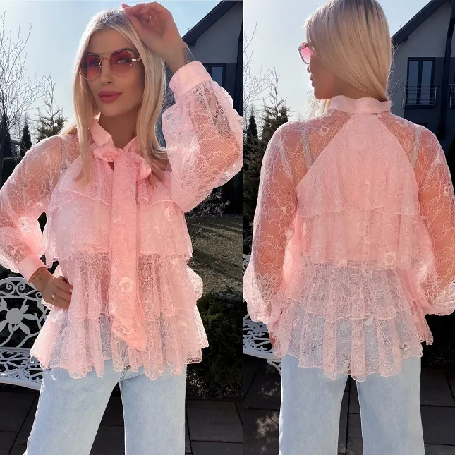 Elegancka różowa bluzka z miękkiej koronki z wiązaniem ONE SIZE - R785