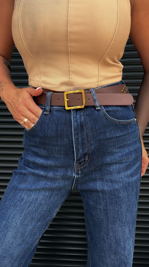 Elastyczne spodnie jeansowe w klasycznym stylu z paskiem BLUE JEANS - S330