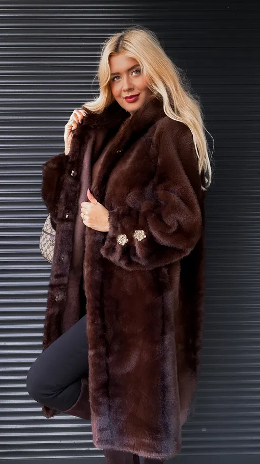 Premium futro z kapturem zdobione cyrkoniami BRĄZOWE - R212A