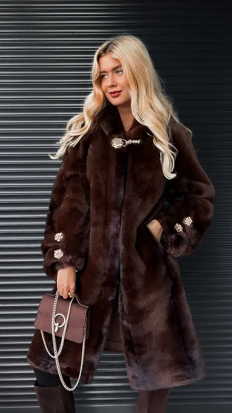 Premium futro z kapturem zdobione cyrkoniami BRĄZOWE - R212A