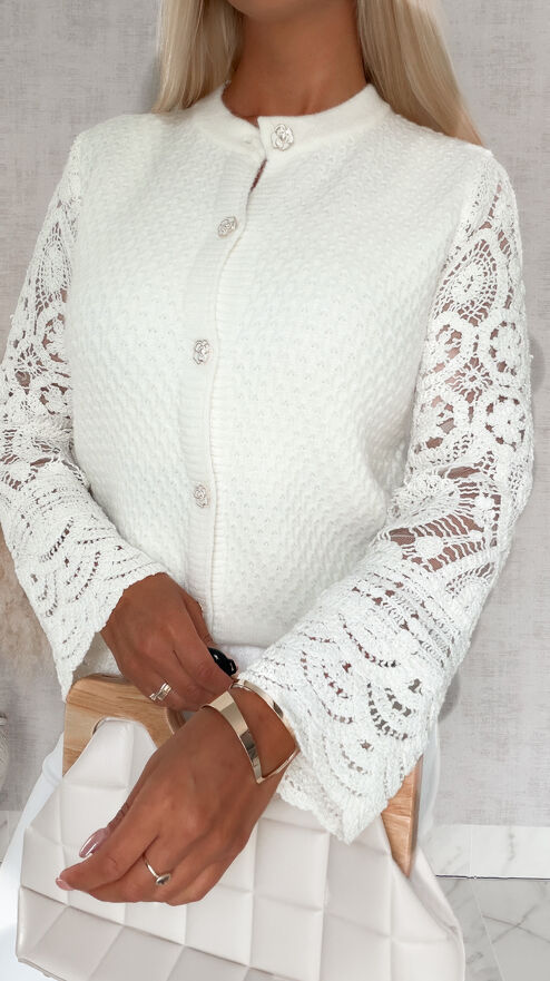 Modny sweter ECRU z gipiurowym rękawami ONE SIZE - S150
