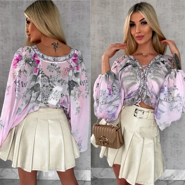 Luźna bluzka MGIEŁKA wiązana z bufiastymi rękawami - R608