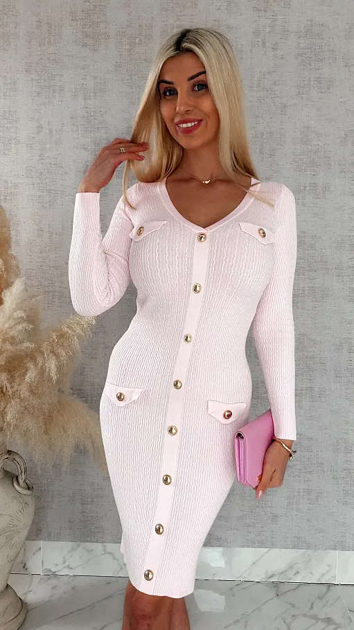 Elastyczna dzianinowa sukienka ze złotymi guzikami PINK wiskoza - R938