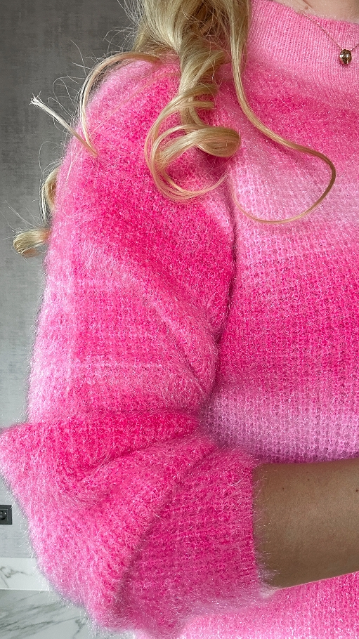 Lekki sweter na wiosnę w kolorze ombre PINK - P072A