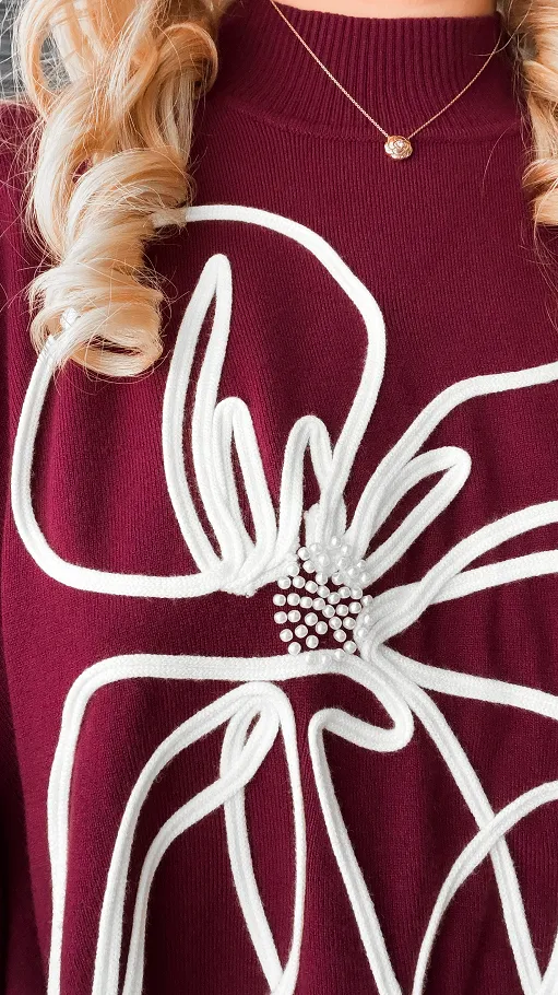 Sweter tunika z półgolfem i artystycznym kwiatem ONE SIZE bordo - R332A