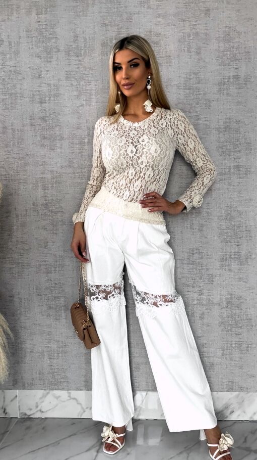 Beżowa bluzka z koronki z różami na rękawach ONE SIZE - R558