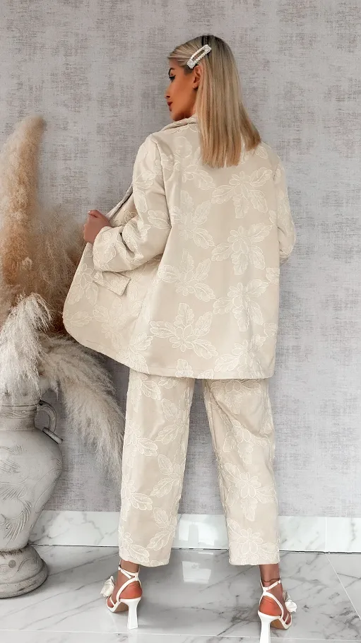 Oryginalny zamszowy komplet cały haftowany marynarka + spodnie ONE SIZE - R859