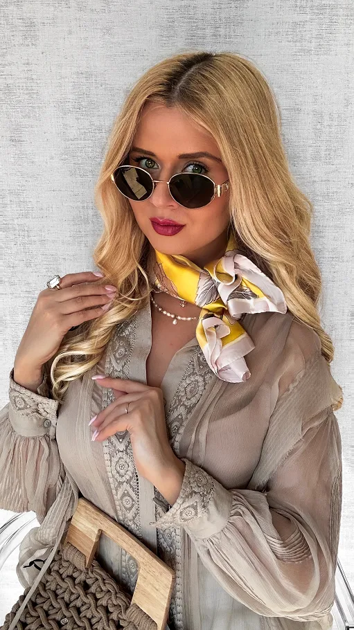 Żółta modna mini APASZKA w kwiaty - P667