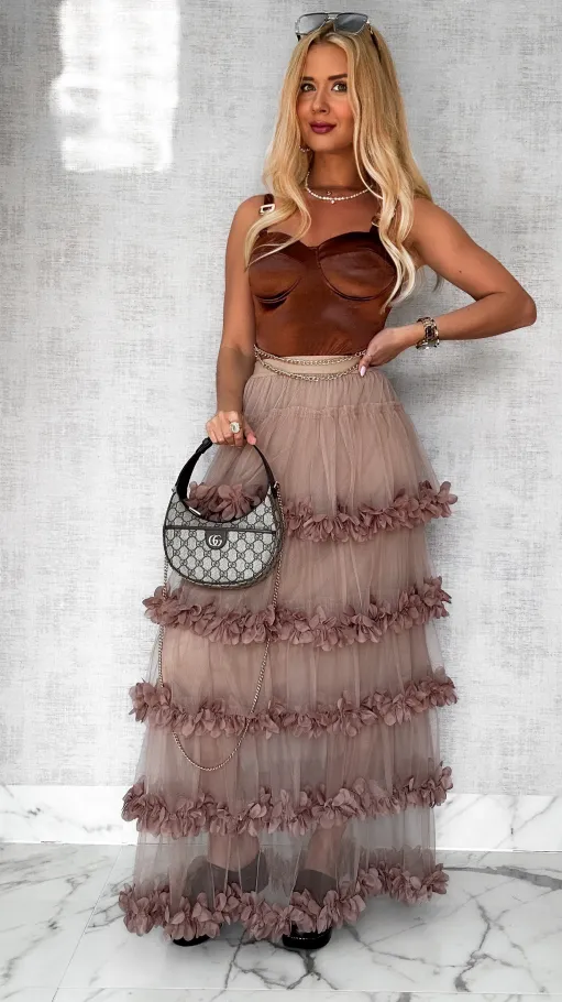 Modna długa spódnica tiulowa z kwiatuszkami ONE SIZE mocca - P573B