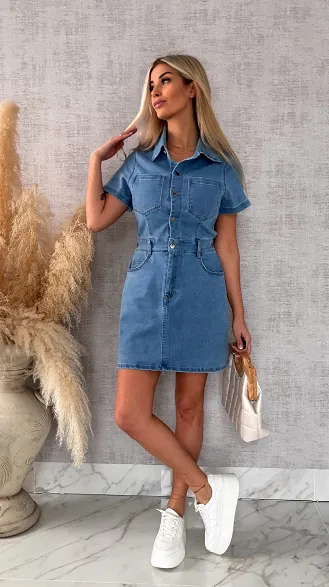 Elastyczna jeansowa sukienka z butonami BLUE JEANS - R605
