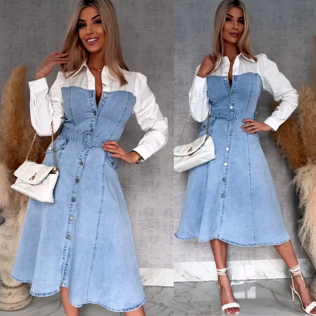Elastyczna sukienka jeansowa MIDI z modną białą wstawką BLUE JEANS  - R737