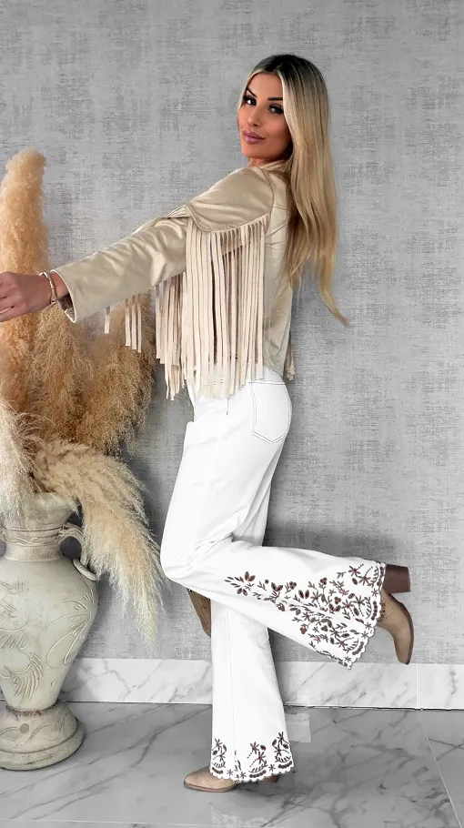 Zamszowa kurtka na wiosnę z frędzlami ONE SIZE jasno beżowa - R559