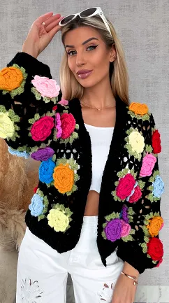 Wiosenny czarny KARDIGAN szydełkowy w kolorowe kwiaty 3D - R734