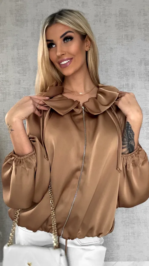 Satynowa elegancka bomberka na zamek BEŻOWA - R462