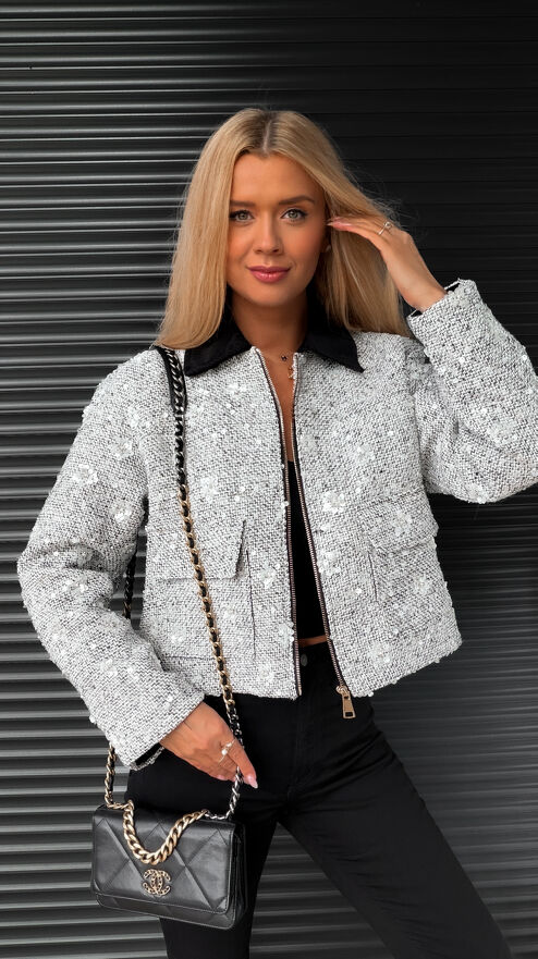 Oryginalna tweedowa kurtka zdobiona cekinami i perełkami ONE SIZE - S458