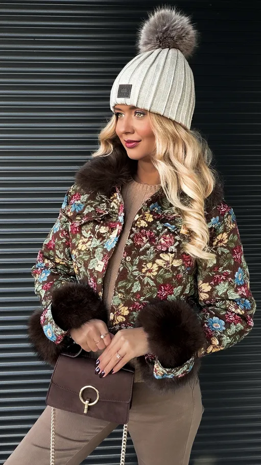 Premium kurtka haftowana w kolorowe kwiaty z futerkiem CZEKOLADOWA - R308A