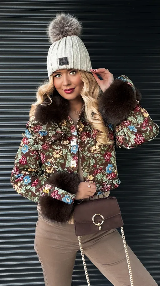 Premium kurtka haftowana w kolorowe kwiaty z futerkiem CZEKOLADOWA - R308A