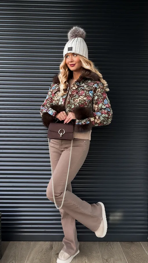 Premium kurtka haftowana w kolorowe kwiaty z futerkiem CZEKOLADOWA - R308A