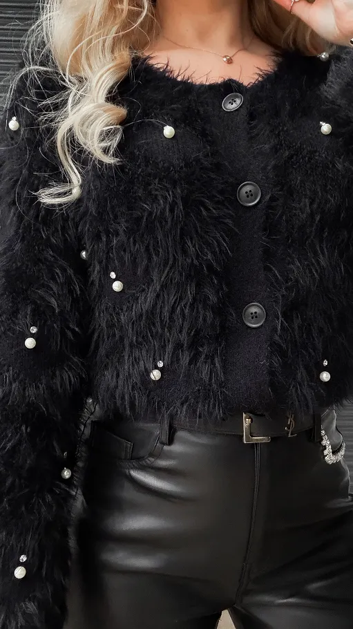 Czarny włochaty sweter na guziki FLUFFY one size - R339A