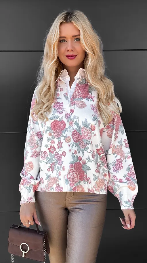 Piękny sweter z wiskozy cały w kwiaty ONE SIZE - R093