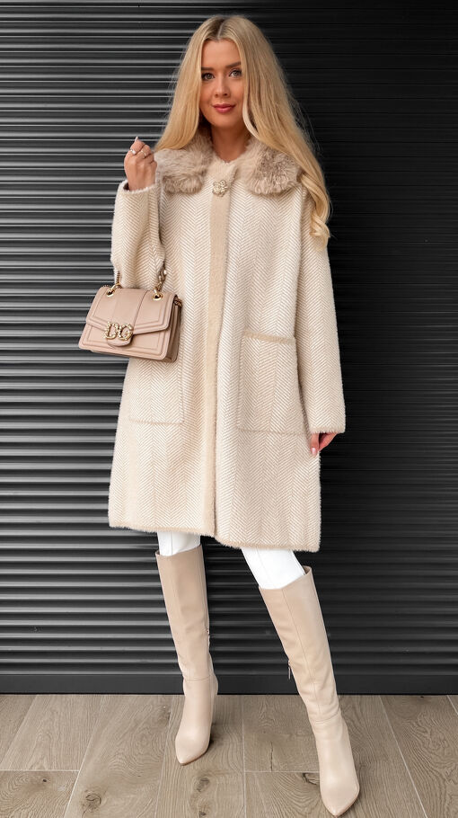 Klasyczny wełniany płaszcz ALPAKA w jodełkę ONE SIZE beżowy - S398