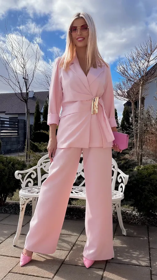 Świetny różowy komplet na wiosnę marynarka + spodnie ONE SIZE - R804A