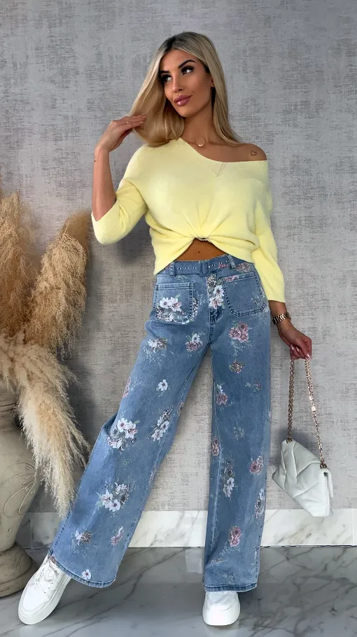 Lekki klasyczny sweter na wiosnę w serek KANARKOWY - R663C