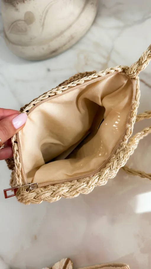 Lekka pleciona torebka z dużą RÓŻĄ beżowa - P654