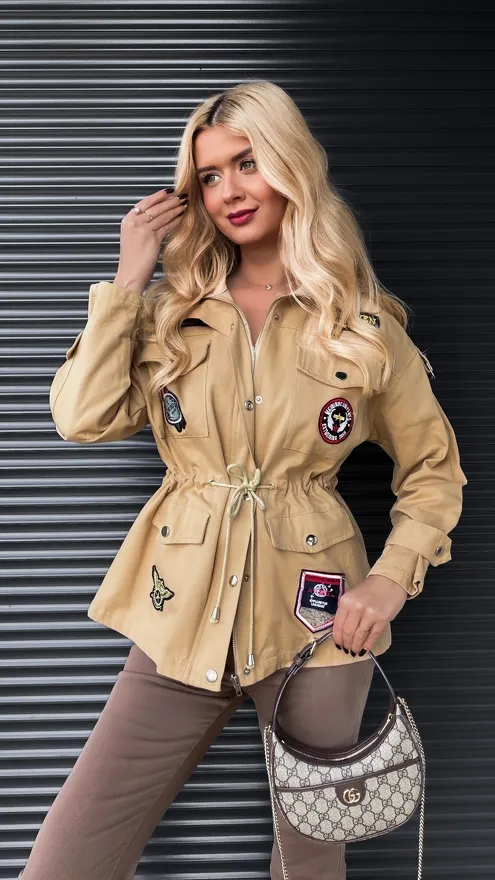 Miodowa kurtka jeansowa w stylu MILITARY - R267A