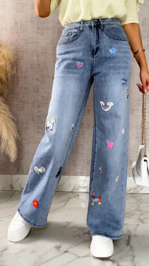 Ekskluzywne spodnie jeansowe BLUE JEANS z naszywkami - R634
