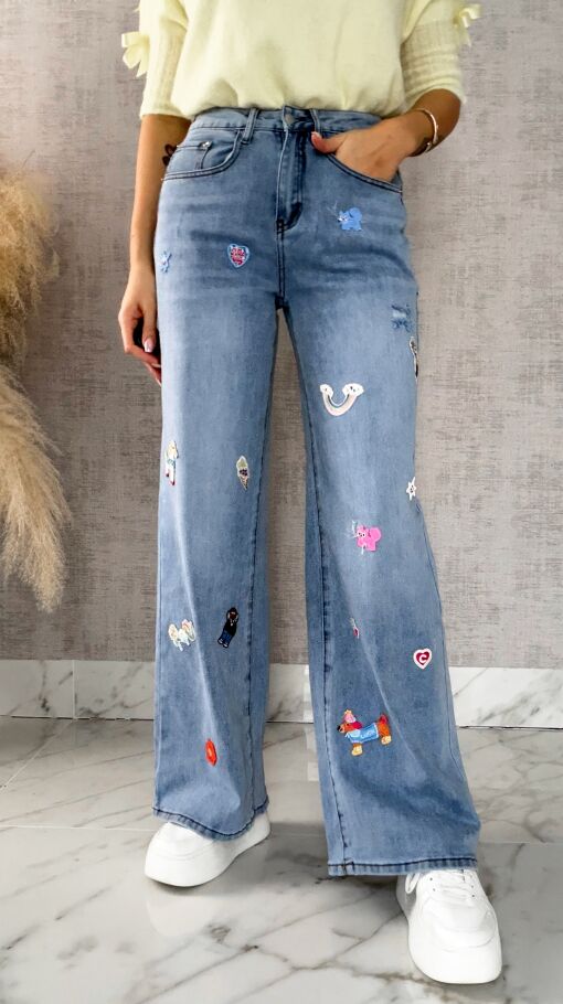 Ekskluzywne spodnie jeansowe BLUE JEANS z naszywkami - R634