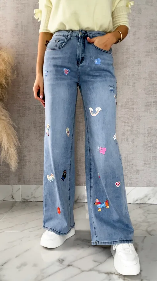 Ekskluzywne spodnie jeansowe BLUE JEANS z naszywkami - R634