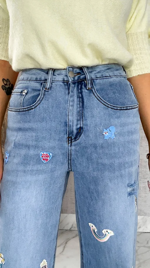 Ekskluzywne spodnie jeansowe BLUE JEANS z naszywkami - R634